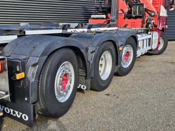 FM 420 8x2 / HIAB HOOKLIFT + 30 t/m CRANE - KRAN